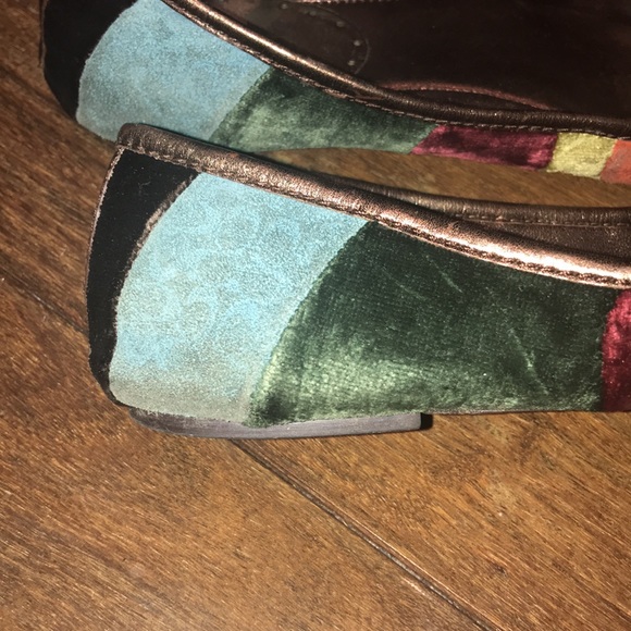 Coach Size 9 1/2 Patchwork Velvet Flats - Picture 6 of 6